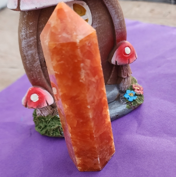 Sunstone - Picture 2 of 2